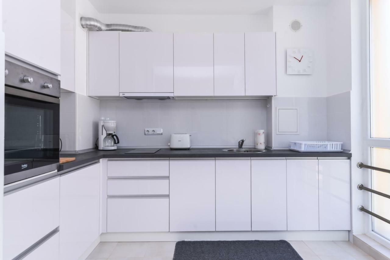 Cinecitta - One Bedroom Lion'S Bridge Apartment 소피아 외부 사진